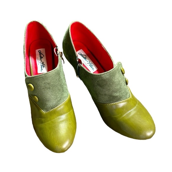 LULU HUN, LONDON, WOMENS GREEN SUEDE & LEATHER HEELS WITH RED INSOLE. - Picture 9 of 15